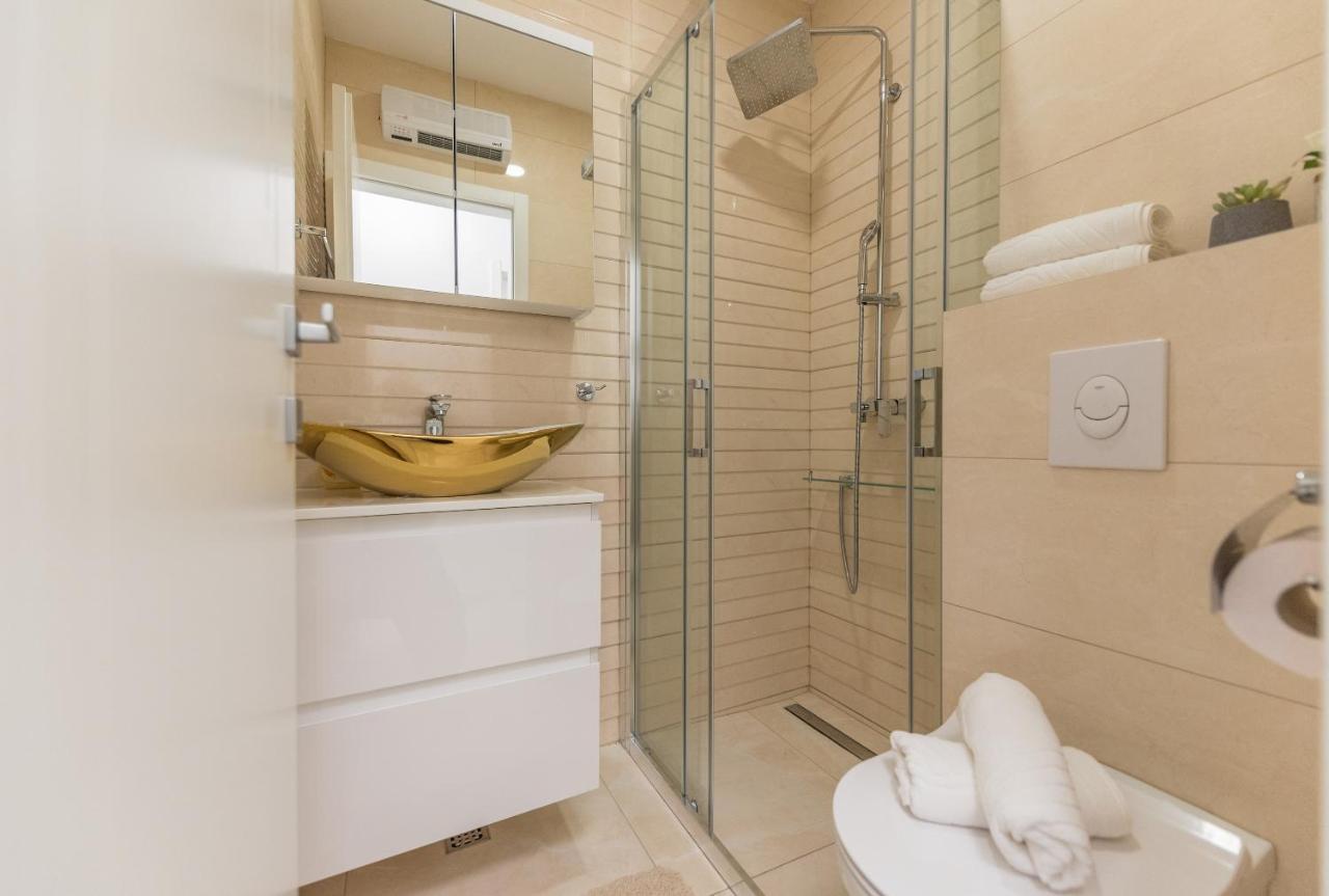 Luxury Apartment Smile-Sea View Makarska Buitenkant foto